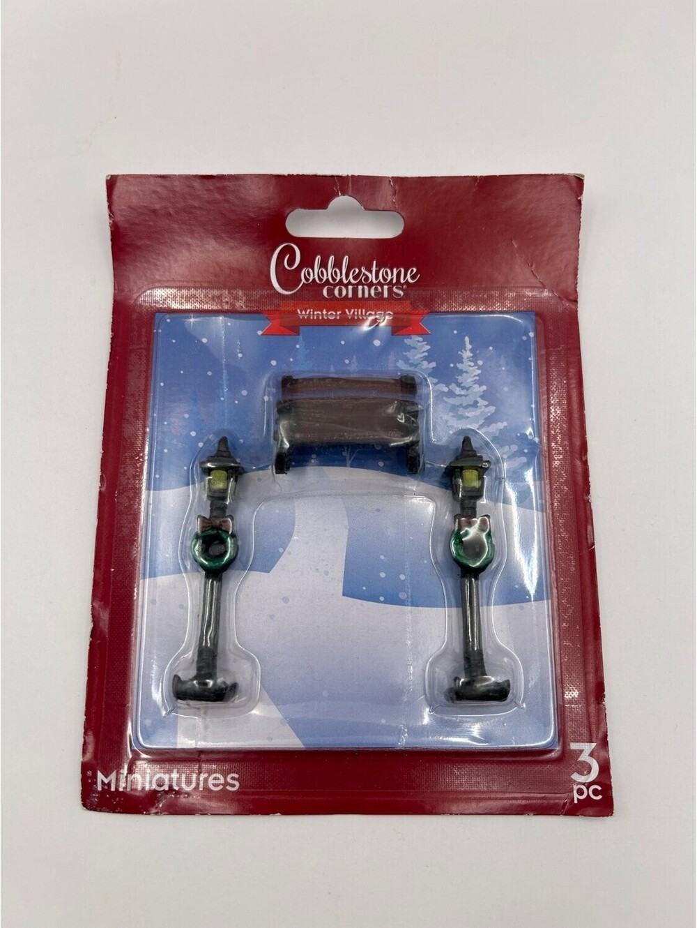 Cobblestone Corners Winter Village Miniatures Set Park Bench & Lampposts